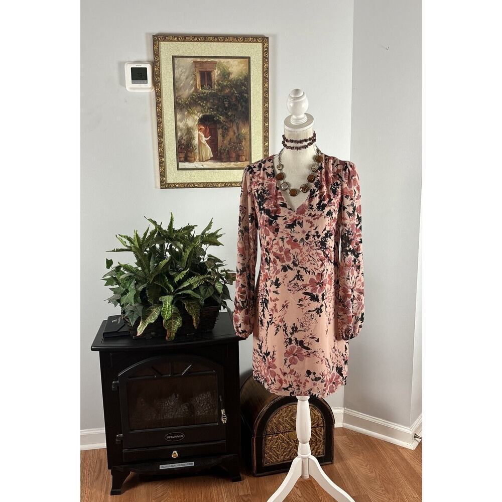 Eight Sixty Women Sheath Dress Small Sleeveless Keyhole Back Floral Long Sleeve